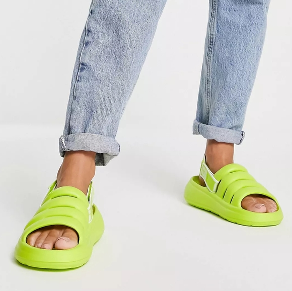 NWT UGG Key Lime Neon Sport Yeah Slide Sandals 7 - Picture 4 of 4
